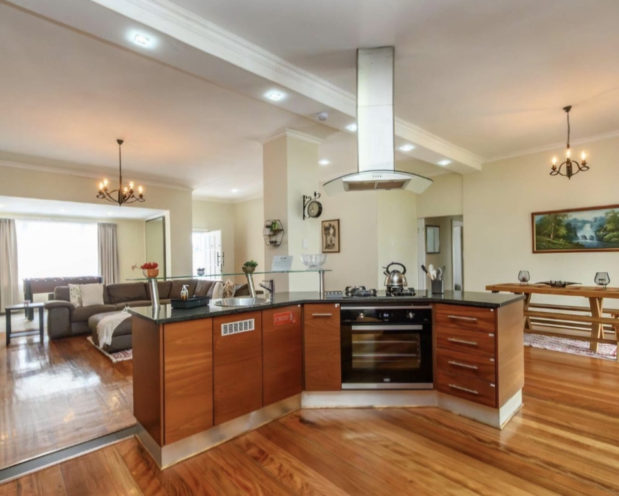 5 Bedroom Property for Sale in Mill Park Eastern Cape